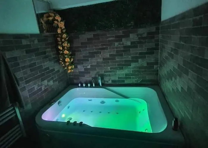 Timebasishotel Love De La Presqu'ile *